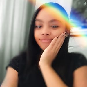 Meet your Posher, Anisa